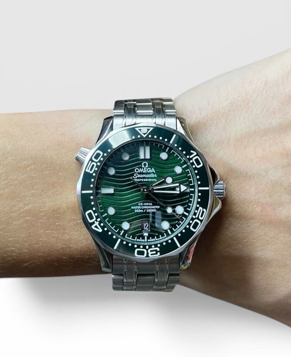 Мужские часы omega seamaster diver 300 m  steel green оригинал
