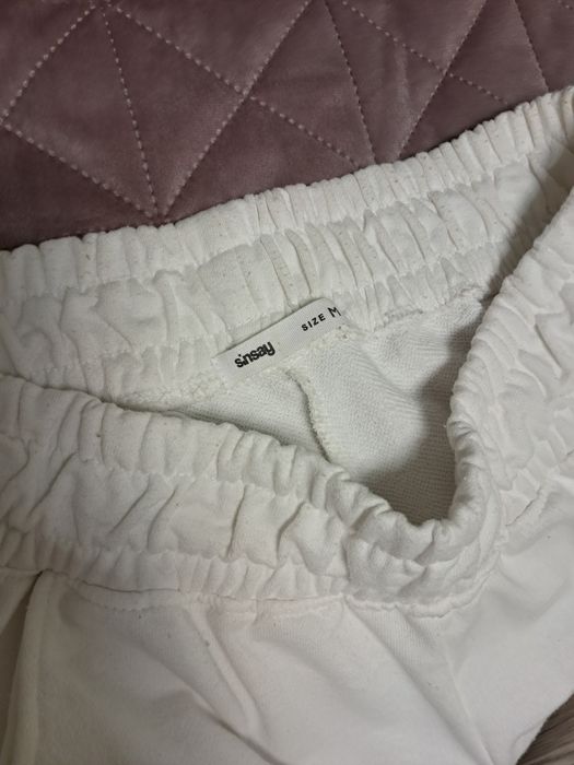 Білі штани. Sinsay