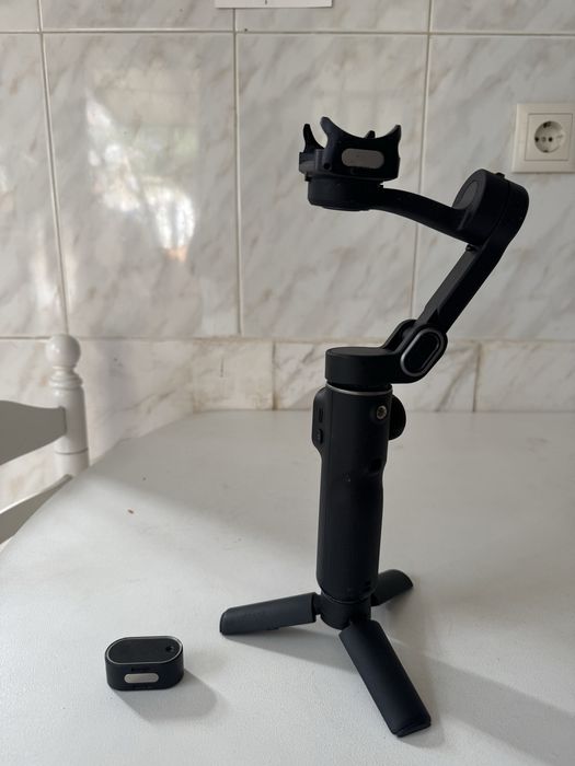 Estabilizador Gimbal de 3 Eixos AOCHUAN Smart