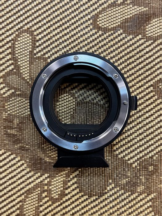 Автофокусний адаптер K&F Concept Canon EF на EOS R ll