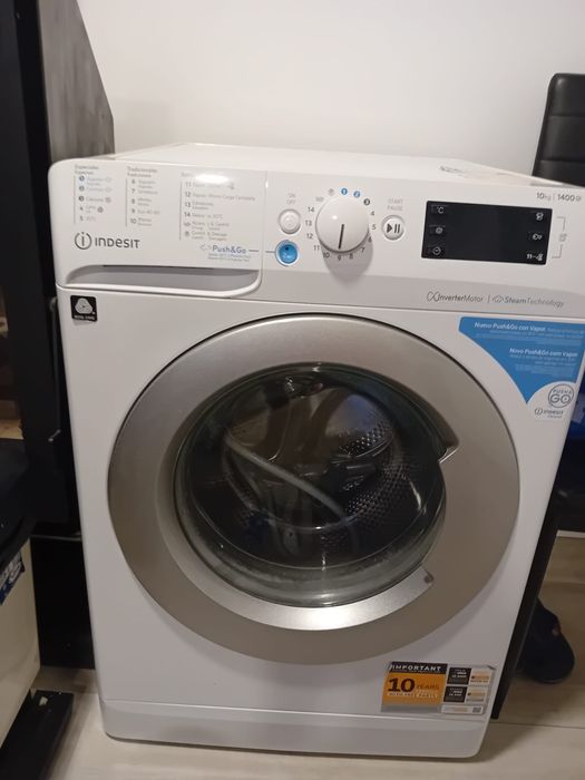 Maquina de lavar semi nova 10kg