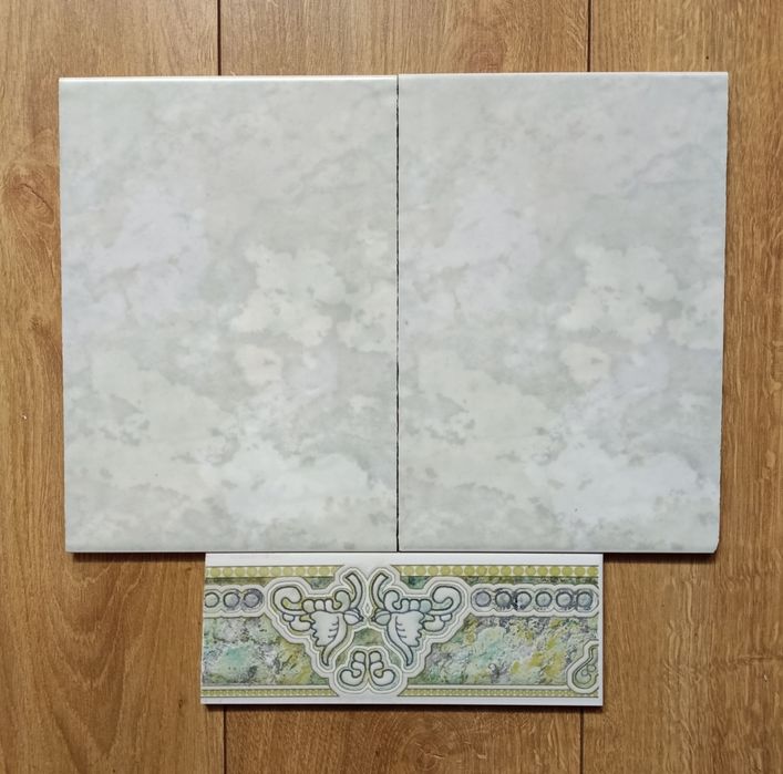 Płytki ścienne łazienkowe z dekorem - 26 szt.