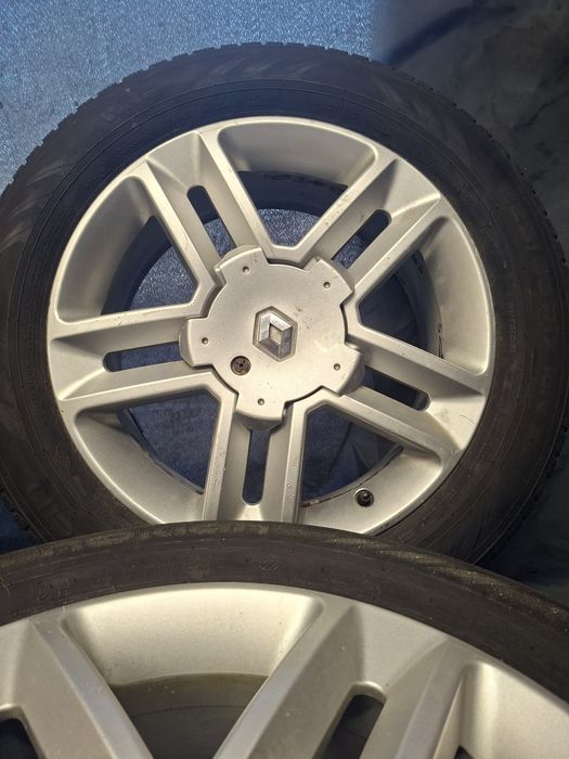Felgi renault 7Jx17 5CH50 5x108 z oponami zimowymi