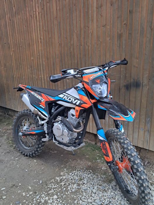 Продам кові адванс 250
