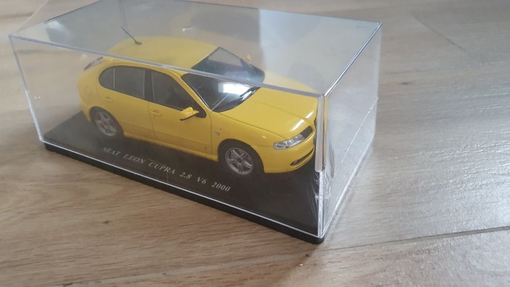 Seat Leon Cupra model zabawka  w skali 1:24