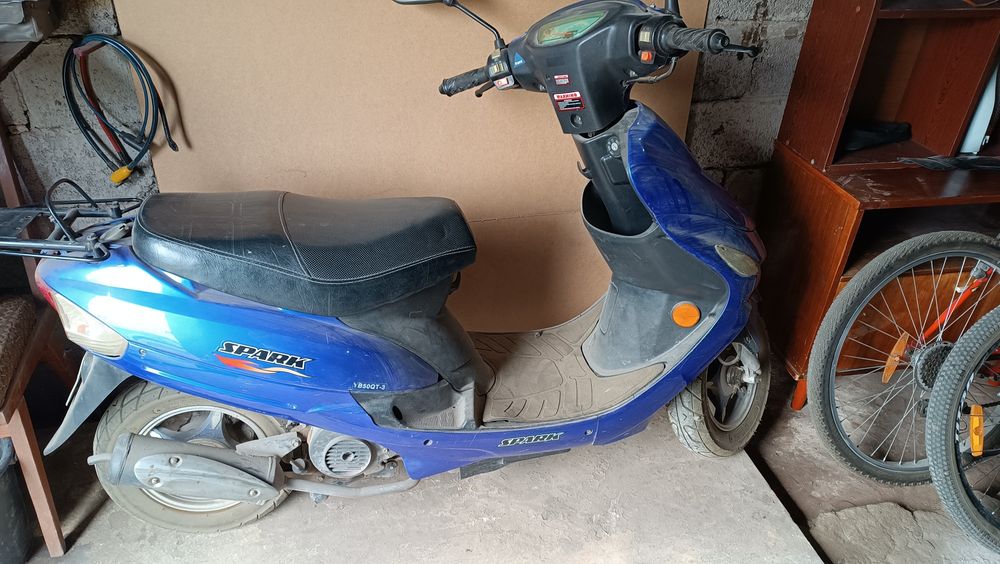 Скутер Spark YB 50 QT