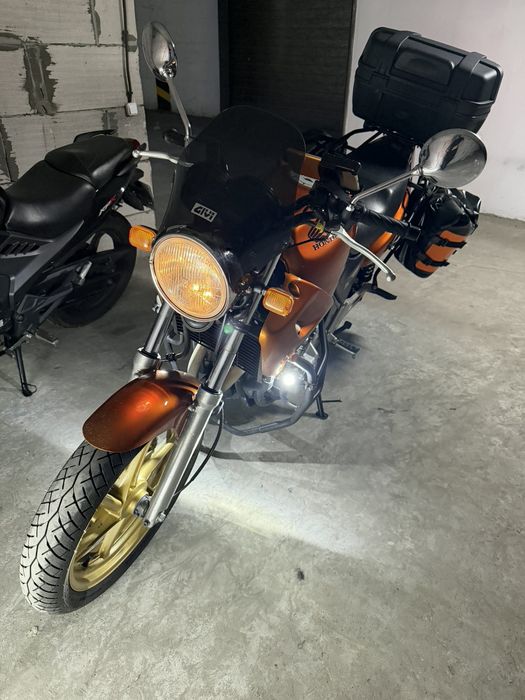 Продаж  Honda sb500