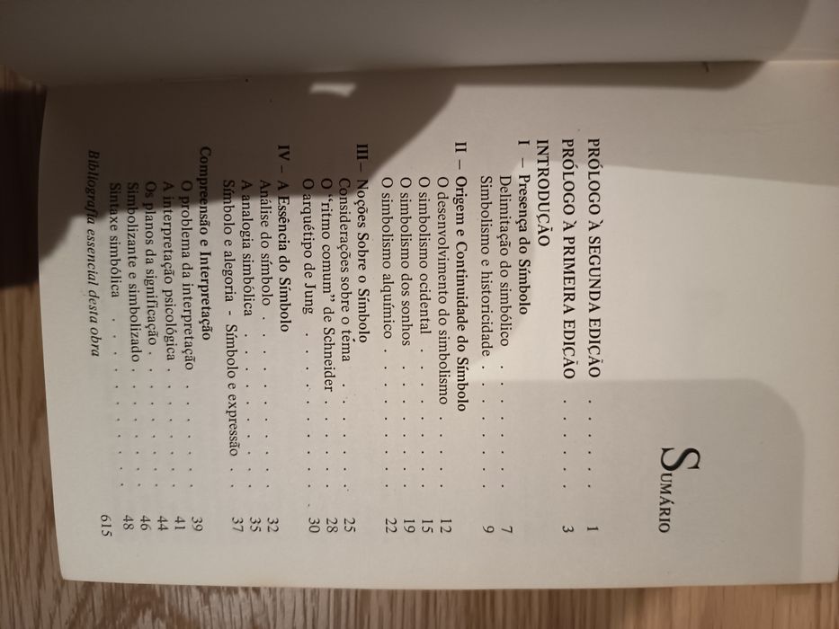 Dicionário de Símbolos - Juan-Eduardo Cirlot