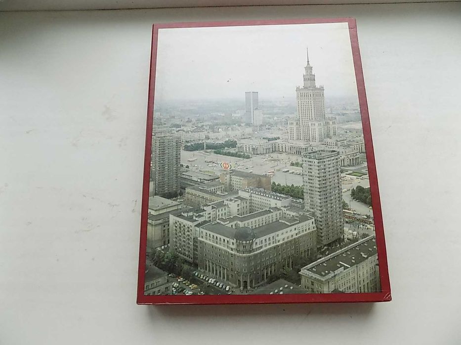 Книга Ирена и Ежи Костровицкие Польша Пейзажи и архитектура