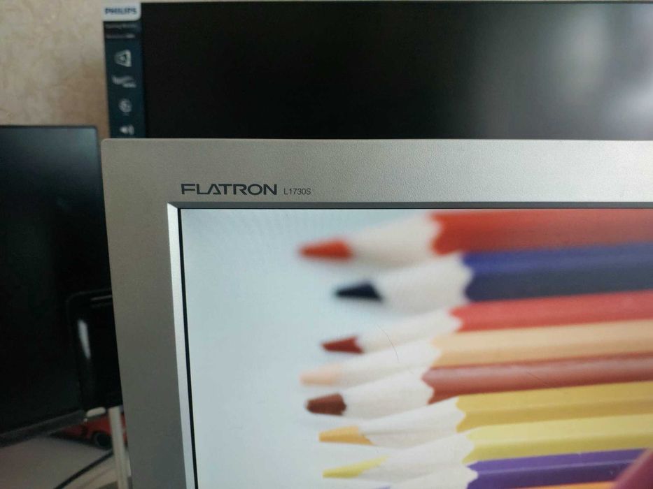 Монітор LG flatron l1730s 17 дюймів