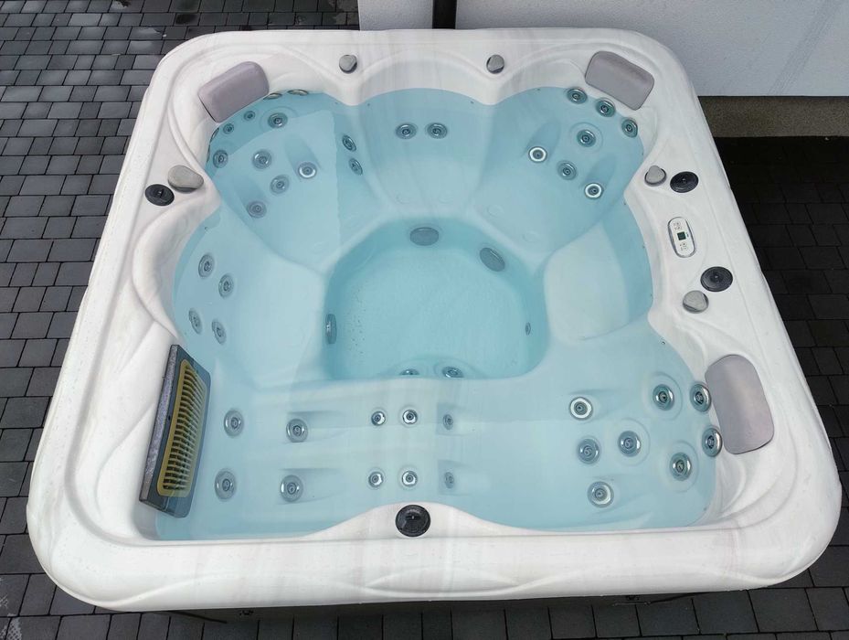 Jacuzzi Wellis Venus MY SPA całoroczne