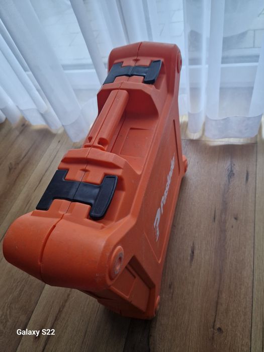 Paslode Gwoździarka IM90CI Lithium oraz Gwoździe