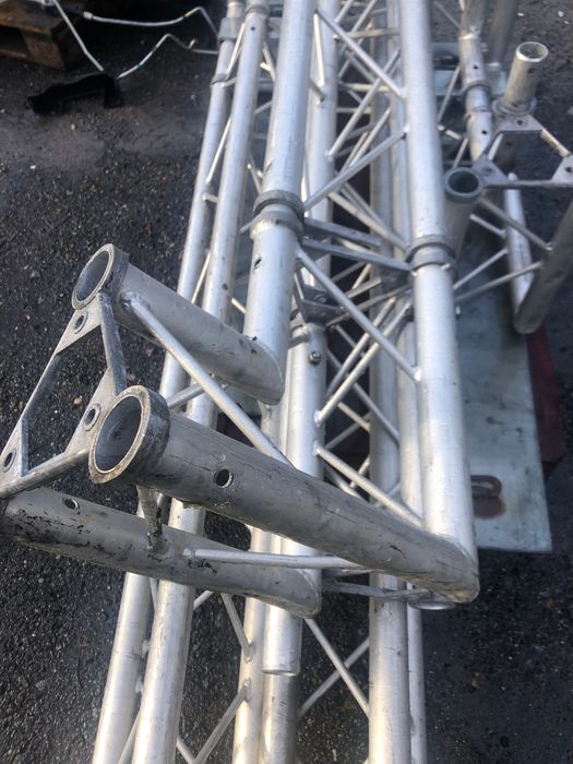 Estrutura Truss tubular de 3 pontos