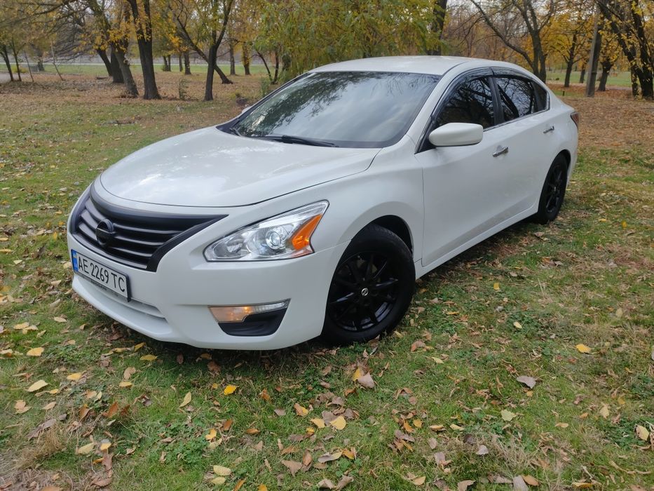 Продам Nissan ALTIMA 2016р.2.5 бензин