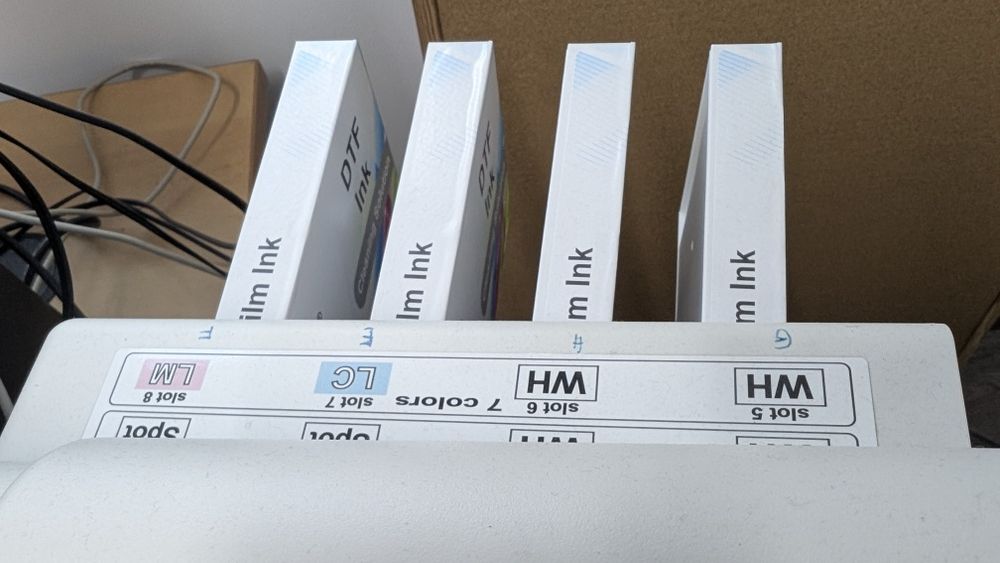 Selling Mutoh 624D DTF printer, used for 3 months. Selling as new64586502883842121