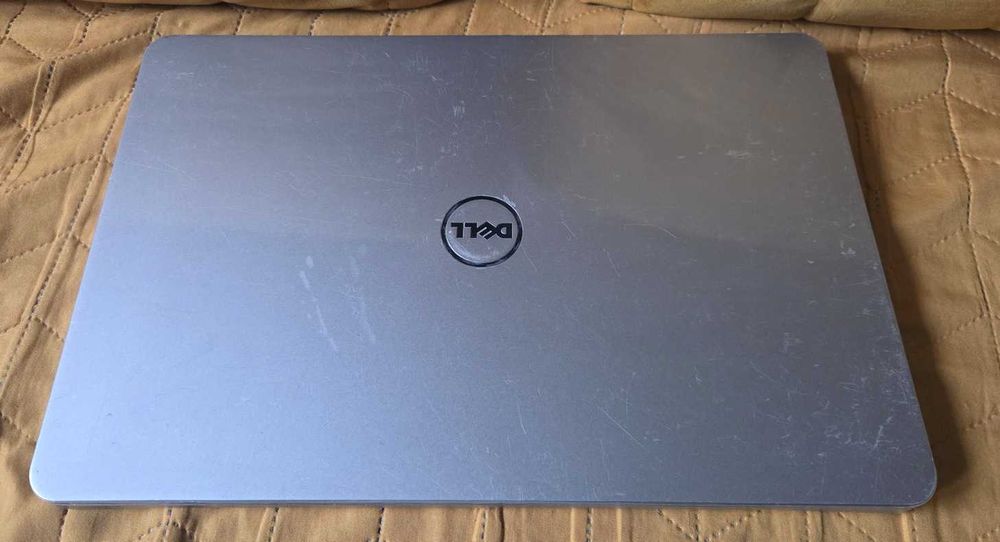 Dell Inspiron 15, 15,6", i5. GeForce750M, Ram 8Gb, SSD 128Gb