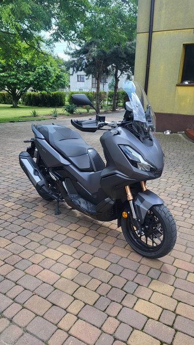 Honda ADV 350  stan idealny mały przebieg