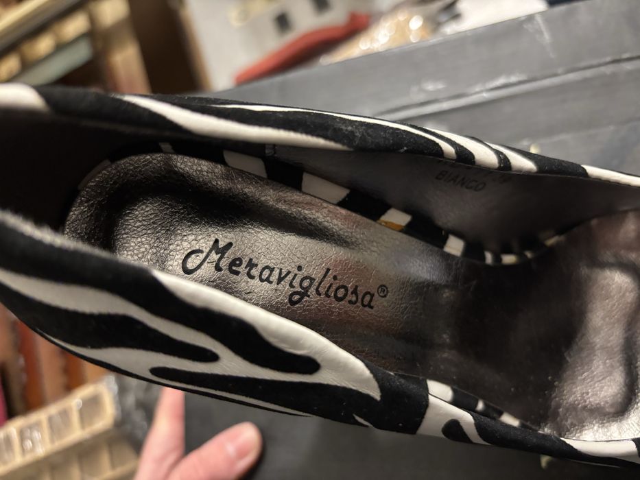 Туфлі зебра 39 розмір