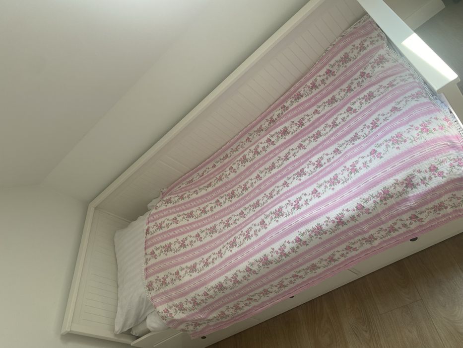 Lóżko ikea hemnes
