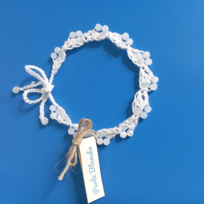 Bransoletka biała handmade