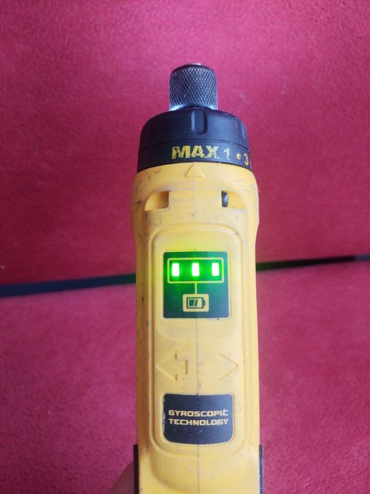 Wkretarka przegubowa dewalt dcf680