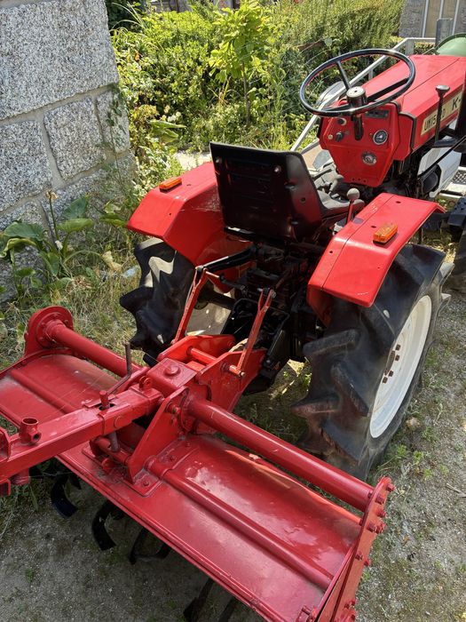 Mini Trator K-O UM1502D 4x4 – 15 CV – Pronto a Trabalhar