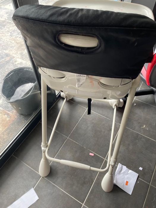 Cadeira de refeição bebé