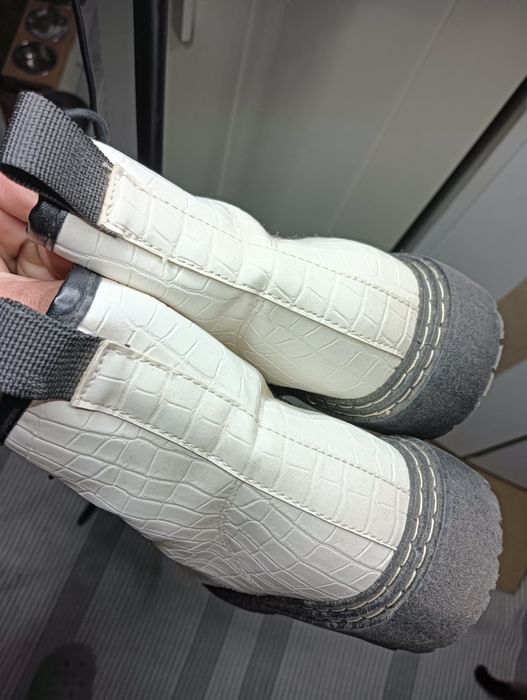 Botas militares brancas