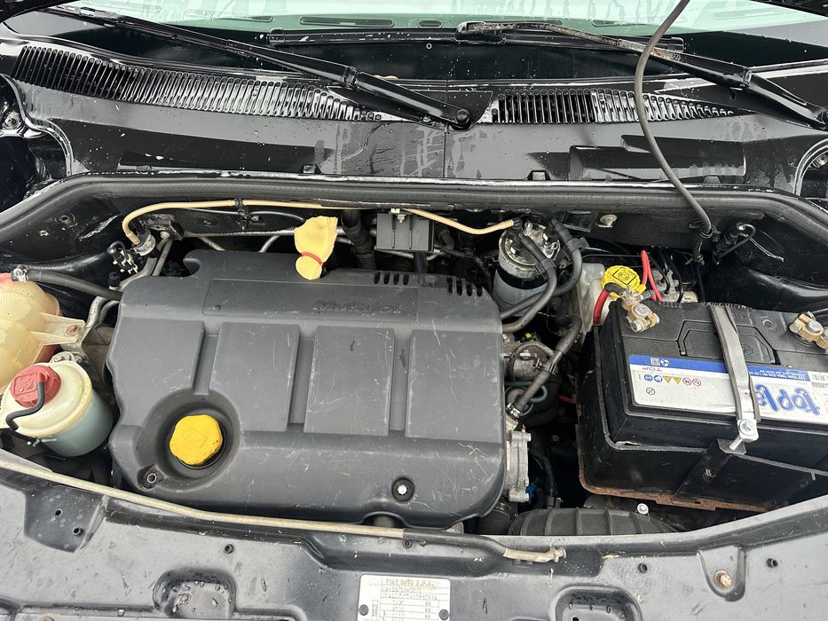 Продам фіат добло заводський пасажир 1.9 дизель