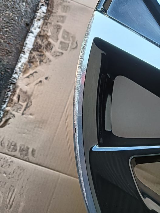 Sprzedam Oryginalna Alufelga Nissan 20" 8j ET40