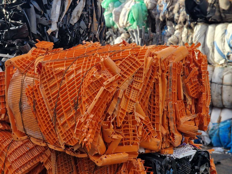 Odbiór odpadów opakowaniowych, odbiór makulatury i folii, kontenery