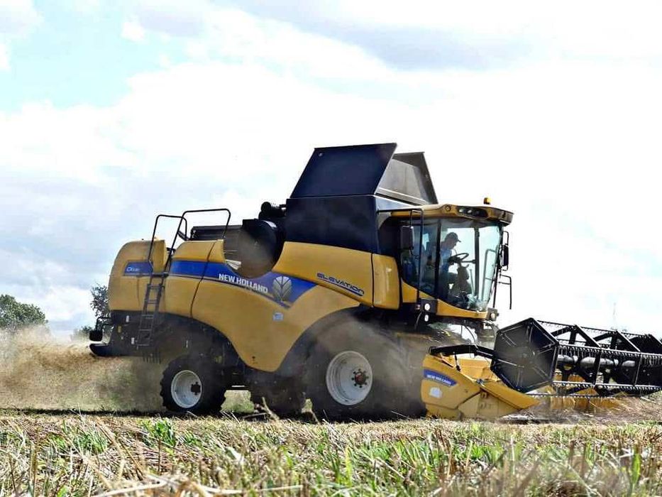 Kombajn zbożowy New Holland cx 5080