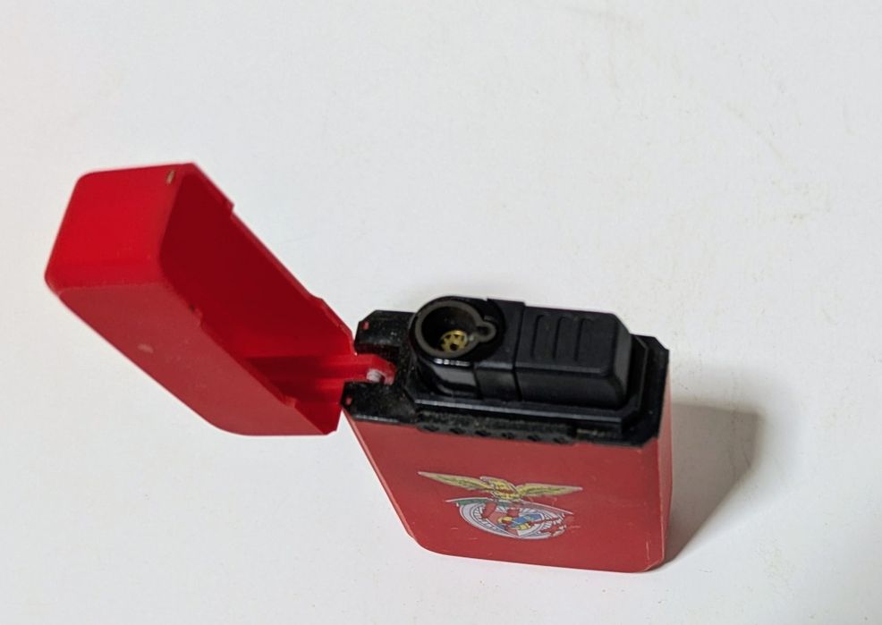 Isqueiro do Sport Lisboa e Benfica.
