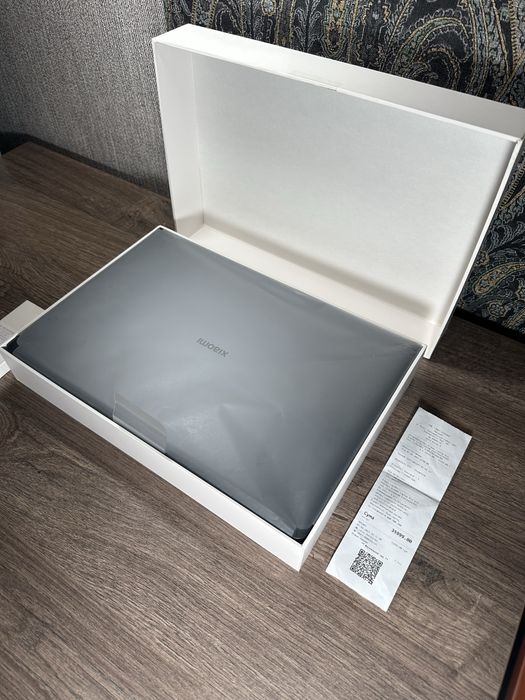 Ноубук XIAOMI LAPTOP 15 OLED i5 16/1 TB nvidia gforce 2 GB