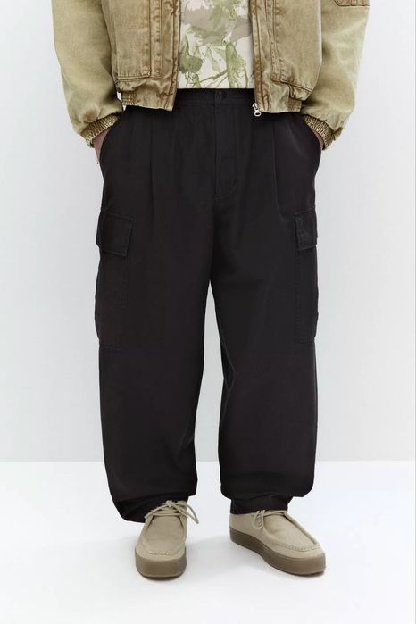 Штани PULL&BEAR Cargo Trousers Balloon Fit Чорні Чоловічі Карго Широкі