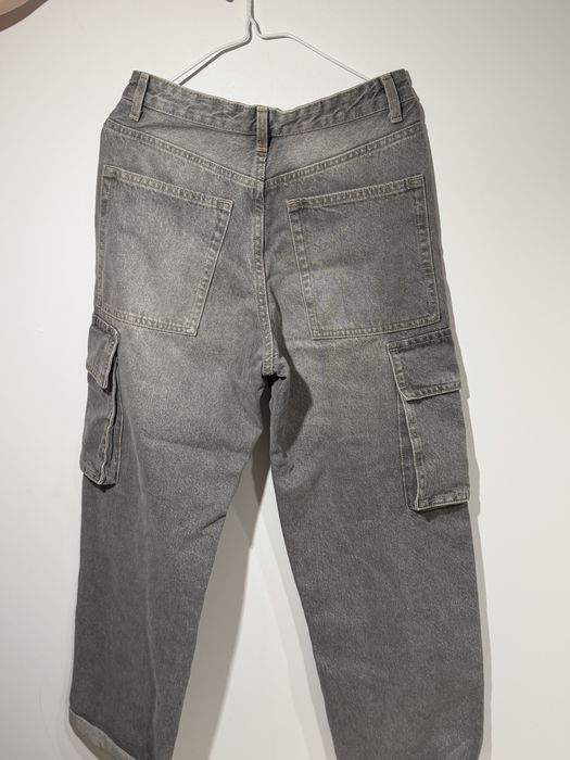 Джинси от бренда Bershka