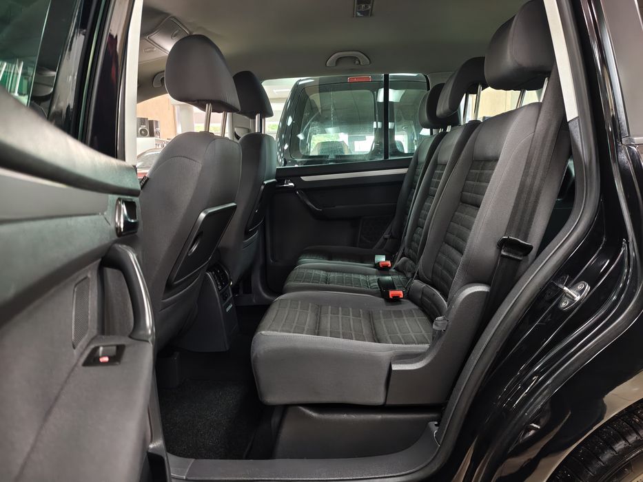 Volkswagen Touran 1.6МРі 8V 5МКПП 2006 р.в. (102 к.с.)