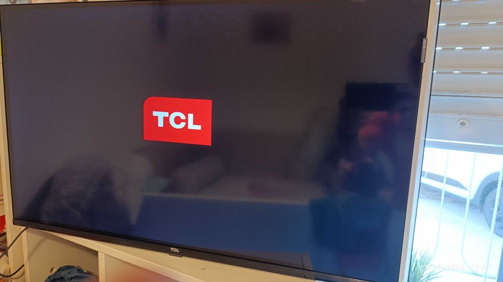 TV TCL 32S5K (QLED - 32'' - 81 cm - Full HD - Smart TV)