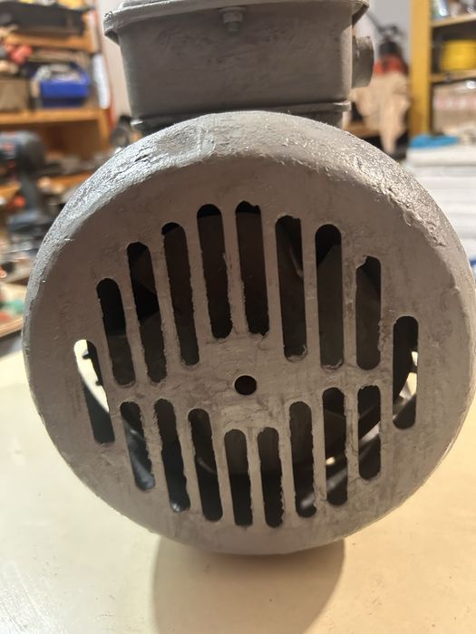 Silnik 1,1 kW, 380V, 1430 obr prod TAMEL