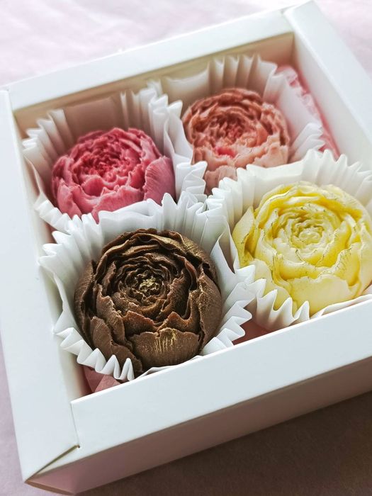 Шоколадні квіти з бельгійського шоколаду преміум якості.