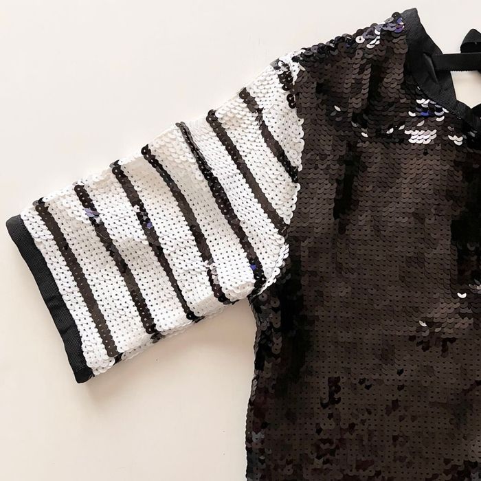 Чорно-білий топ із блискітками та зав'язками ZARA