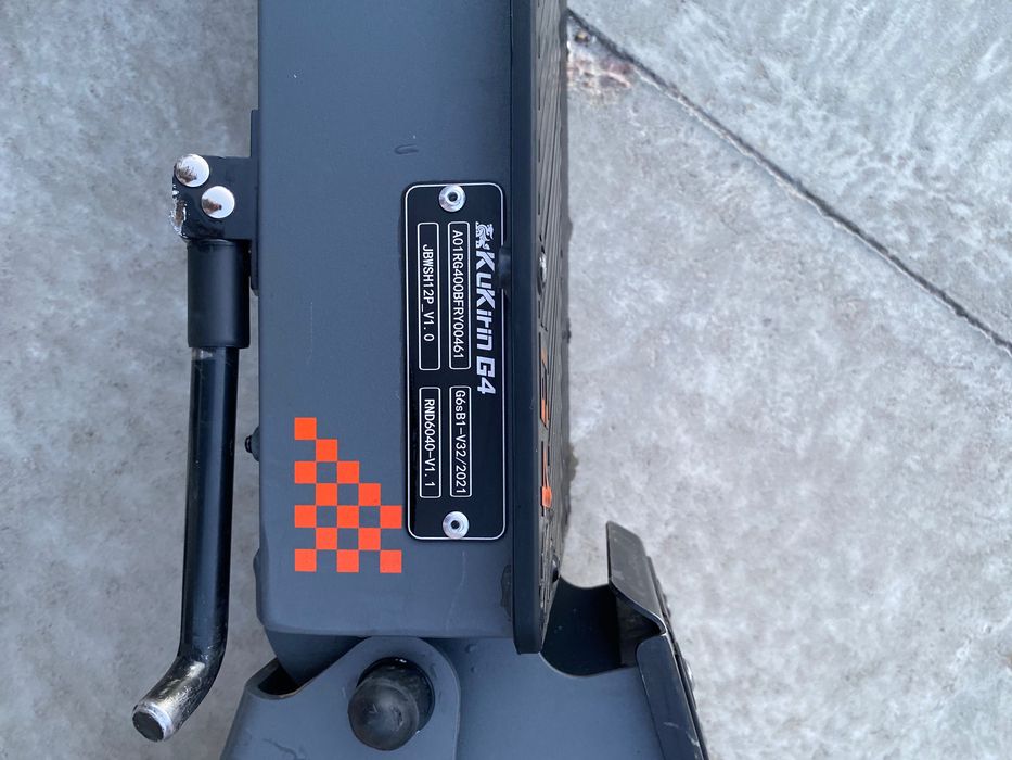 Самокат Kukirin g4 2025