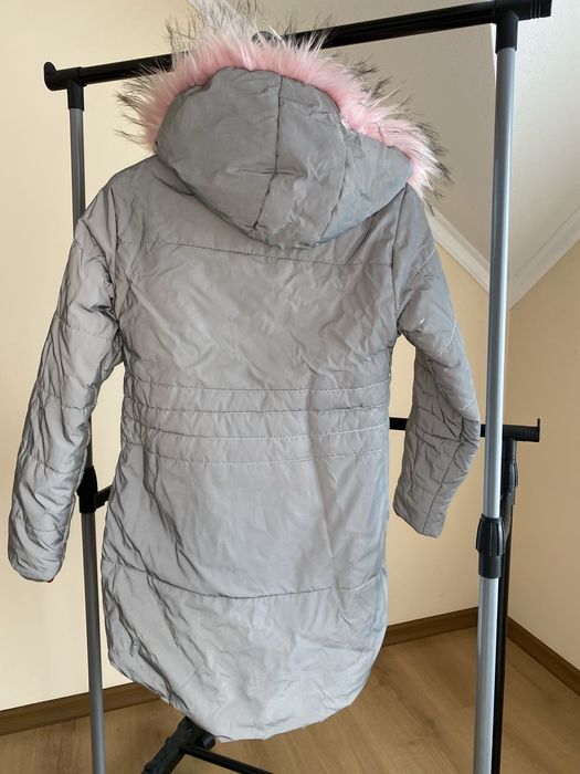 Куртка зимова для дівчинки 9-10років