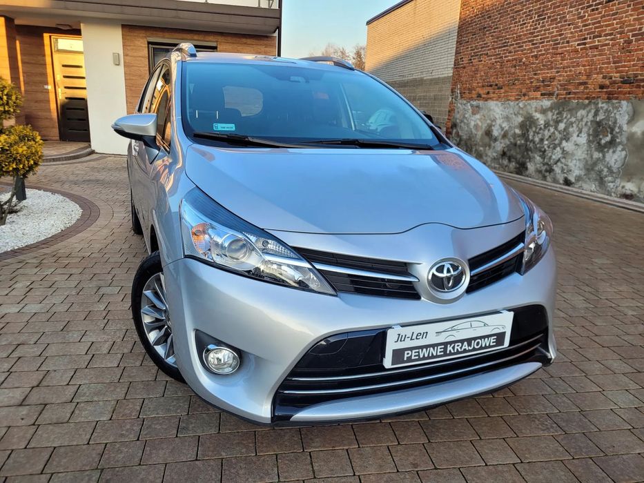 Toyota Verso Piękne VERSO ! Salon Polska! Bezwypadkowy ! 1,8 benz, Kamera!