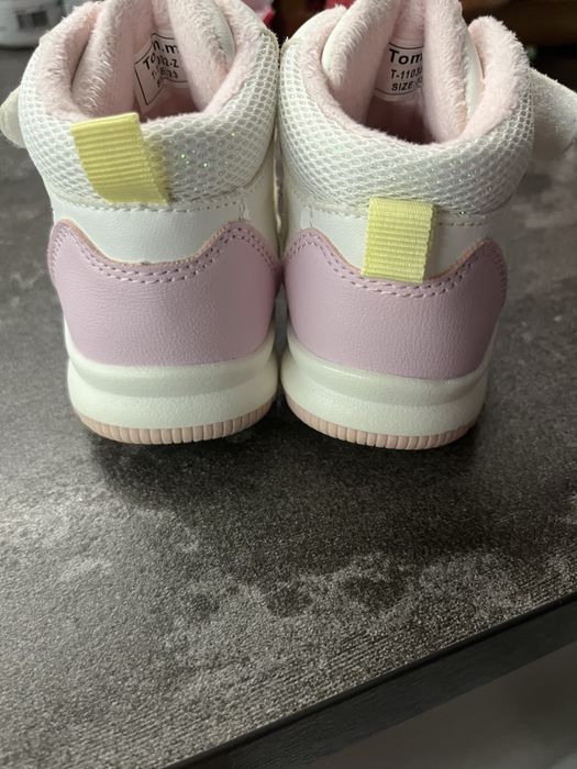 Хайтопи для дівчинки