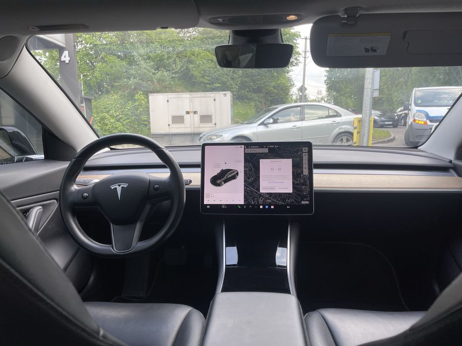 Tesla Model 3, 2018