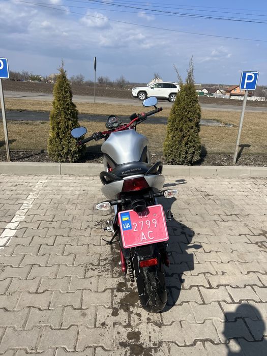 Kawasaki er-6n. З німечини
