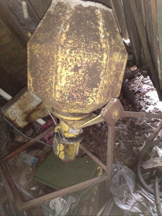 Бетономешалка заводского исполнения
