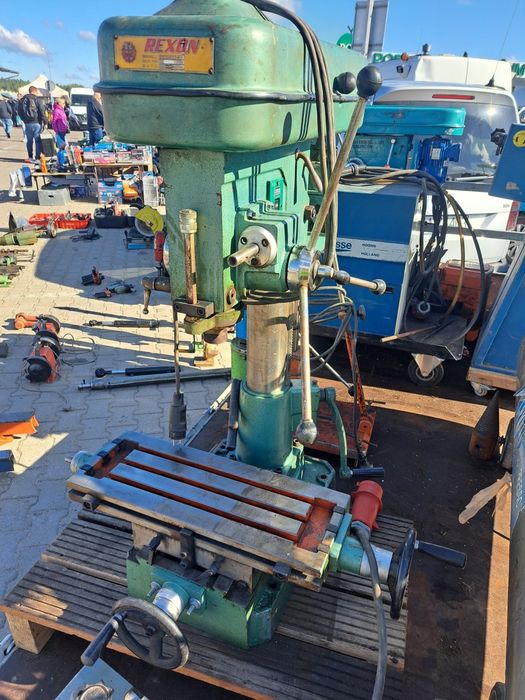 Wiertarko- frezarka gwinciarka do metalu wiertarka stołowa, frezarka