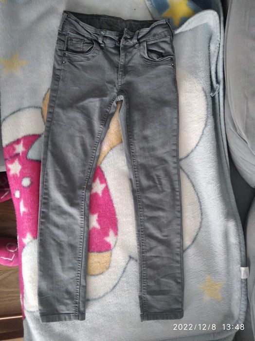Spodnie jeansowe dziewczęce 134/140